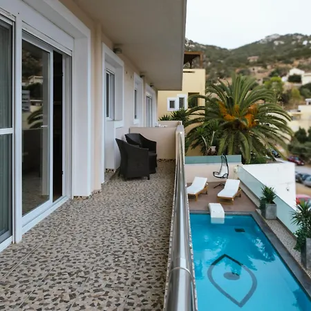 Limani Lux Apartments Karpathos Town  Room photo