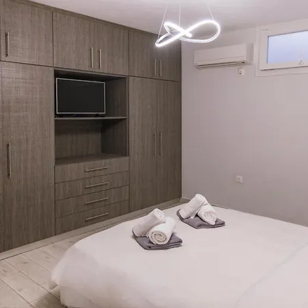 Limani Lux Apartments Karpathos Town  Room photo