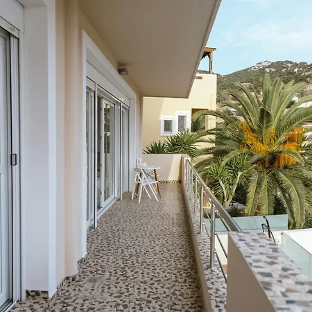 Limani Lux Apartments Karpathos Town  Exterior photo