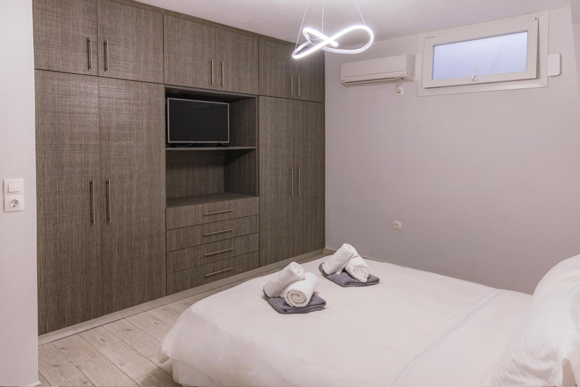 Limani Lux Apartment *