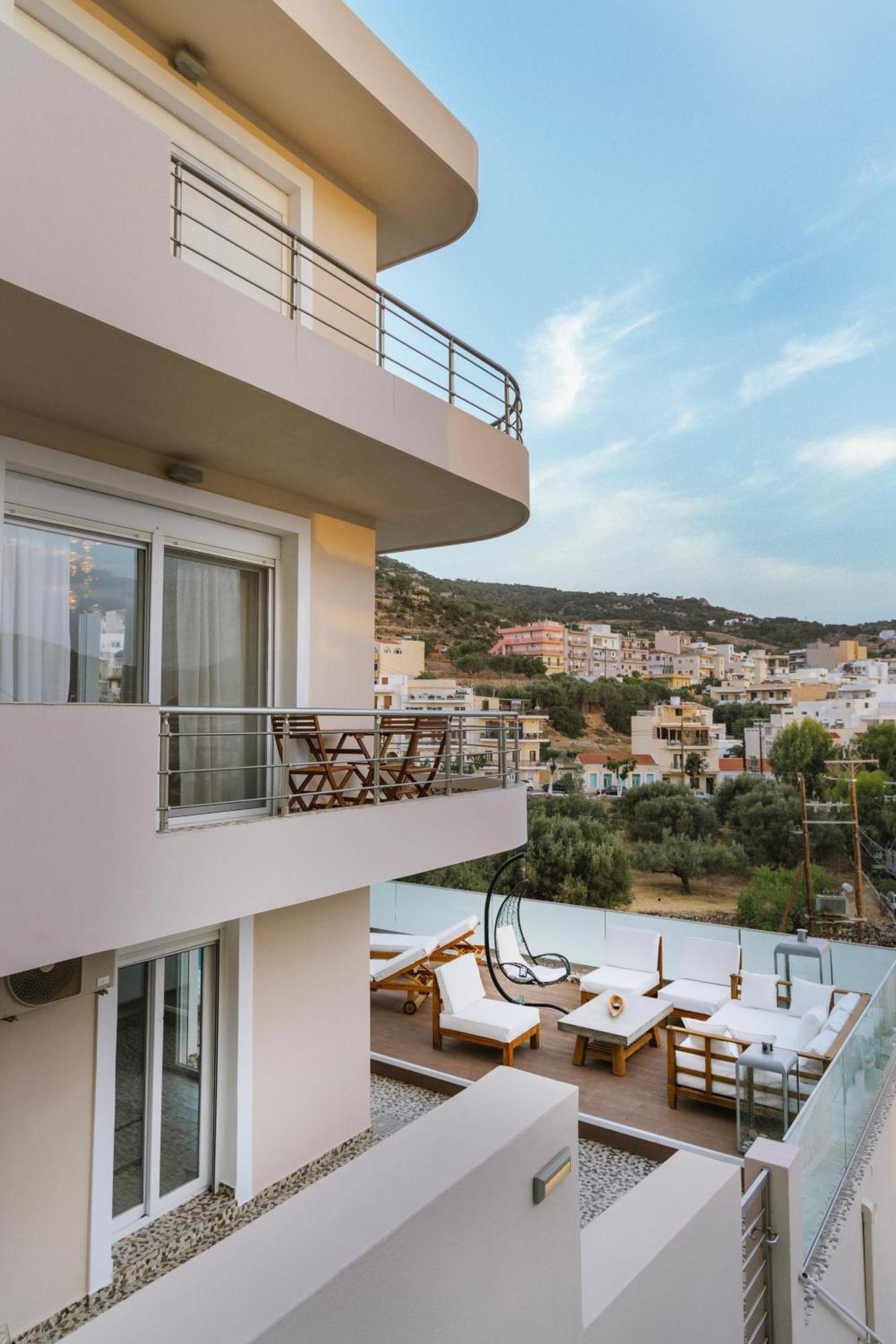 Apartment Limani Lux